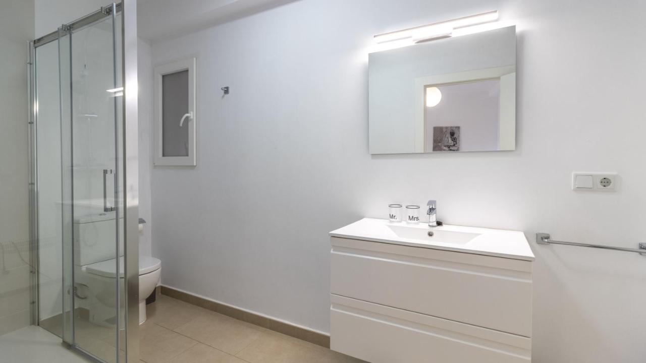 Modern 2 Bedroom Apartment 100 M From The Beach ฮาเวอา ภายนอก รูปภาพ